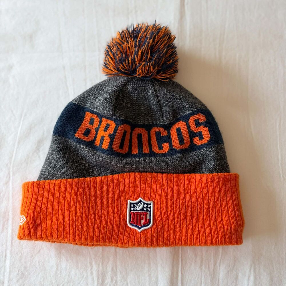 Denver Broncos New Era Beanie Hat Pom Cuffed NFL Knit Fleece Lined Orange Gray - Picture 2 of 4